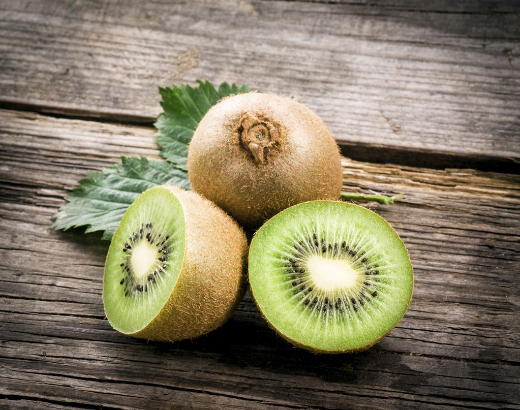 kiwi calorii continute intr-un fruct